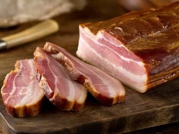 BACON FRACIONADO SADIA.